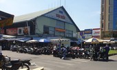 Trưởng ban quản lý chợ Kim Biên bị nam bảo vệ đâm chết
