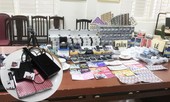 Đột kích kho thiết bị cờ bạc bịp 'khủng' ở Hà Nội