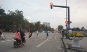 Biển báo 'Đèn đỏ được phép đi thẳng' lộ nhiều bất cập