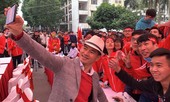 NSƯT Xuân Bắc khuấy động Chủ nhật Đỏ, nhận Bằng khen của Bộ Y tế