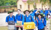 Cảm động màu áo xanh tình nguyện sống vì cộng đồng