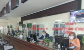 Nhiều cơ quan hành chính Hà Nội niêm yết lệch múi giờ làm việc