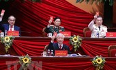 Bầu 16 Uỷ viên Bộ Chính trị và Chủ tịch MTTQVN vào Đoàn Chủ tịch Đại hội