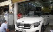 Người Sài Gòn tất bật tân trang 'xế cưng' đón Tết