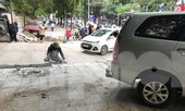 Quận Ba Đình nói gì về việc ô tô đỗ la liệt trên vỉa hè vừa lát đá?