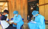 Những 'chiến sĩ áo trắng' Tây Nguyên ngăn dịch bệnh kép