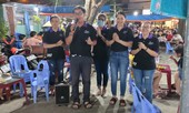 Dạy tôi sống là phải biết cho đi