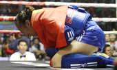 Võ sĩ Bùi Thị Quỳnh khóc như mưa khi bị xử thua