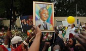Thế giới nghiêng mình tưởng nhớ Nelson Mandela