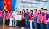 Nu Skin Việt Nam và nhà phân phối hỗ trợ chương trình ‘Hướng về miền Trung’