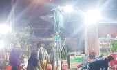 Nhóm 5 người vác dao chém vợ chồng chủ quán ăn vỉa hè