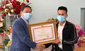 Anh Nguyễn Ngọc Mạnh nhận bằng khen của Thủ tướng