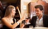 Cậu út 'con nhà có điều kiện' và cú lừa cả tình lẫn tiền hoành tráng của 'gái làng chơi'