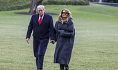Chuẩn bị rời Nhà Trắng, bà Melania lặng lẽ dọn đồ vì sợ ông Trump nổi giận