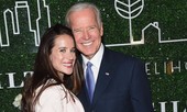 Ái nữ của ông Joe Biden: 'Bất kể đang làm gì, các con gọi là ba nghe máy'