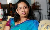 Bộ trưởng Y tế Sri Lanka mắc COVID-19 sau khi uống 'siro ma thuật'
