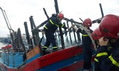 Tàu cá ở Quảng Ngãi bị thiêu rụi trong đêm, thiệt hại gần 4 tỷ đồng