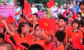 Đấu giá công khai mới dẹp được trục lợi từ đồng phục của học trò
