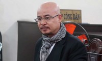 Ông Đặng Lê Nguyên Vũ đến tòa hòa giải ly hôn lần 2