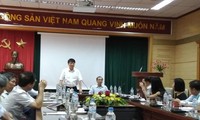 Tòa đã triệu tập ông Trương Quốc Cường (đứng) đến phiên tòa xử vụ VN Pharma vào ngày 23/9 tới. Ảnh: Thái Hà.