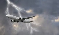 Điều gì xảy ra nếu máy bay bị sét đánh trúng?