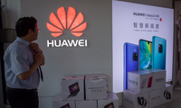 Mỹ bất ngờ nới lỏng hạn chế Huawei