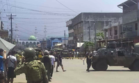 Quân đội Philippines hiện diện ở thị trấn Jolo. (Ảnh: AP)