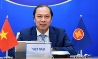 Thứ trưởng Nguyễn Quốc Dũng dự hội nghị. (Ảnh: Mofa)