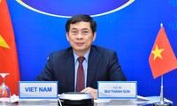 Bộ trưởng Bùi Thanh Sơn dự hội nghị trực tuyến về hợp tác Vành đai Con đường. (Ảnh: Mofa)