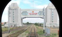Câu cầu đường sắt mới được kỳ vọng sẽ thúc đẩy vận chuyển hàng hóa giữa Nga và Trung Quốc. (Ảnh: Sputnik)