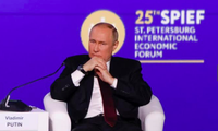 Tổng thống Nga Vladimir Putin tại Diễn đàn Kinh tế quốc tế St.Petersburg. (Ảnh: Reuters)