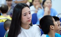 Á hậu Thuý An không kìm được nước mắt khi ghé thăm trung tâm bảo trợ trẻ em ở Vũng Tàu