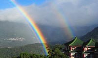 Chiêm ngưỡng cầu vồng xuất hiện lâu nhất thế giới ở Đài Loan