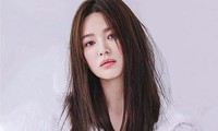 Bị chỉ trích và yêu cầu cách ly, Song Hye Kyo trên báo Thái gây &apos;bão mạng&apos;