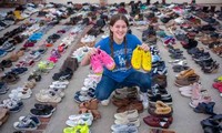 Cô bé tuổi teen thu gom hàng chục ngàn đôi giày tặng người vô gia cư