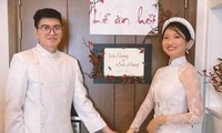 Ấm áp lễ đính hôn online giữa mùa dịch COVID-19 của chú rể Tiền Giang và cô dâu Sài thành