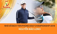 Khắc tên nhà vô địch Nguyễn Bảo Long trên cúp luân lưu Tiền Phong Golf Championship