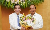 Thủ tướng chúc mừng Bộ trưởng KH&amp;CN Chu Ngọc Anh