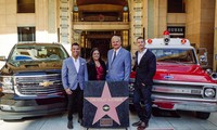 &apos;Đại lộ danh vọng&apos; Hollywood lần đầu tiên có ngôi sao cho một mẫu ôtô