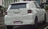&apos;Anh em&apos; của Toyota Raize lộ ảnh chạy thử tại Indonesia