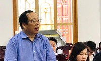 PGS. TS Lưu Văn An phát biểu trong buổi làm việc tại Yên Bái ngày 10/4. Ảnh: HVBCTT