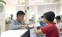 Quang Quốc Việt làm thủ tục nhập học vào trường ĐH Bách khoa Hà Nội sáng nay 8/11.