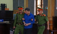 Bị cáo Lò Văn Huynh khai có nhận 1 tỷ đồng từ ông Nguyễn Minh Khoa để nâng điểm cho 2 thí sinh