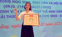 Nữ sinh viên xuất sắc trường Sư phạm Đà Nẵng nhiệt huyết với ‘nghề lái đò’