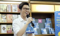 Nhà văn Anh Khang: “thả thính” 9 năm, tìm thấy chân tình là độc giả