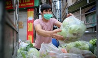 Nhóm tình nguyện giải cứu 30 tấn nông sản từ Hải Dương xuống phố Hà Nội