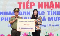 Hà Nội tiếp nhận 22 tỷ đồng ủng hộ đồng bào miền Trung