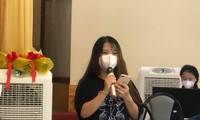Hội Doanh nhân trẻ Việt Nam tặng quà động viên tình nguyện viên F0