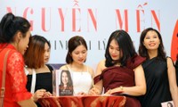 Nữ doanh nhân Nguyễn Mến tại chương trình ra mắt sách
