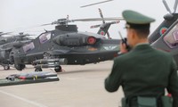 Trực thăng tiến công Z-10 và trực thăng vận tải Z-20 của Trung Quốc